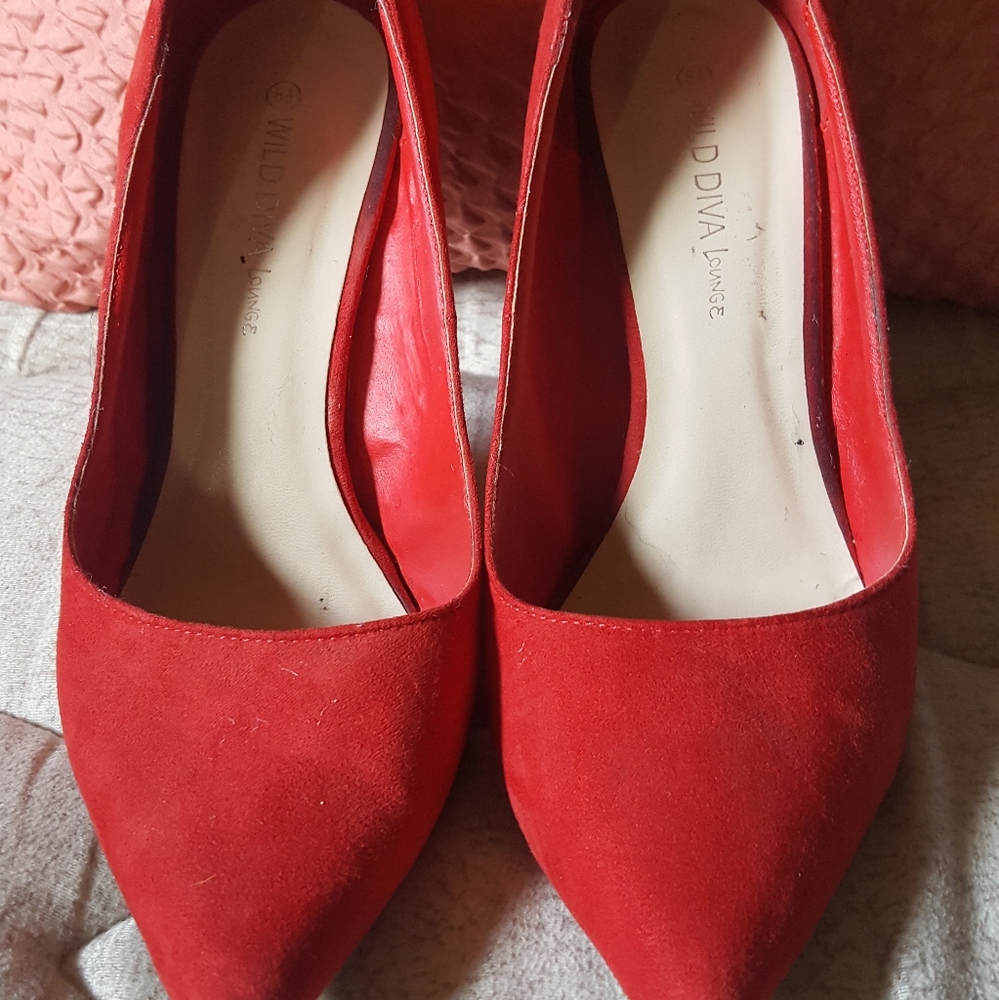 Red Heels - Picture 3 of 3